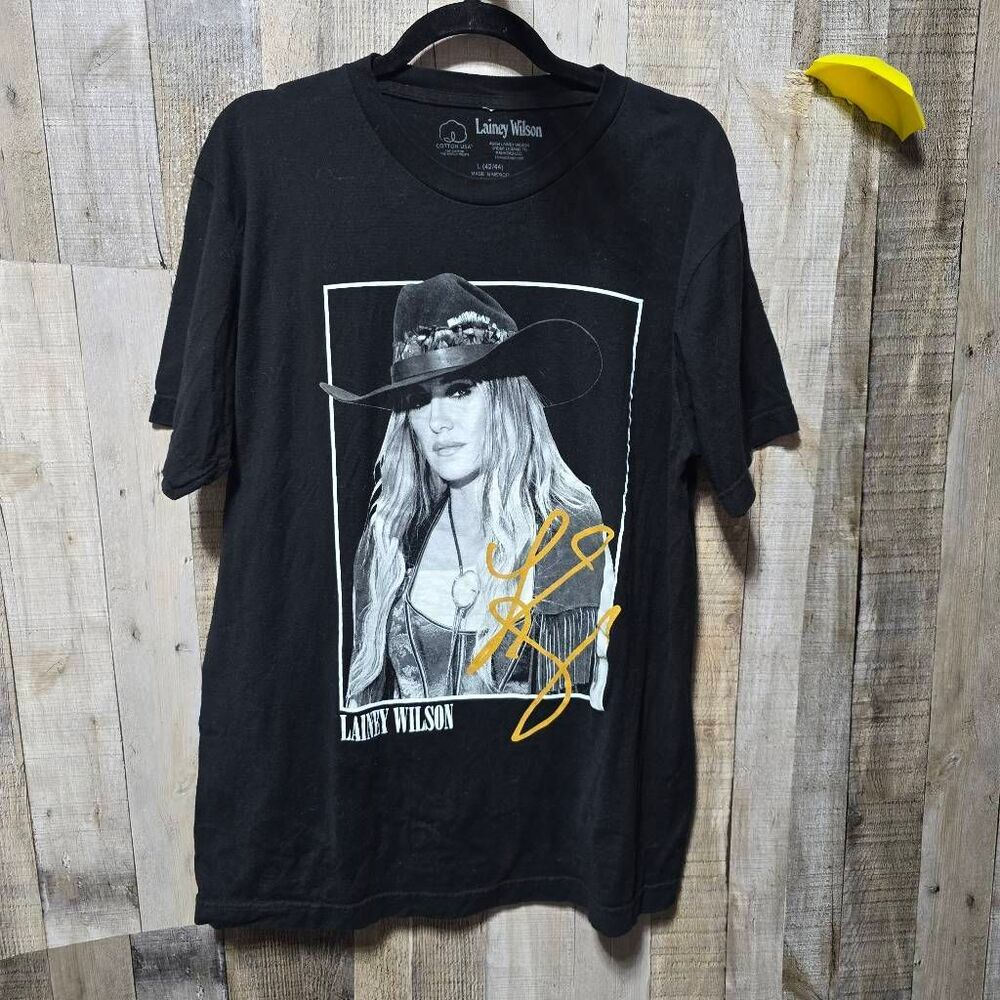 Lainey Wilson Black Graphic Tee Large Concert Music Country Western Trendy